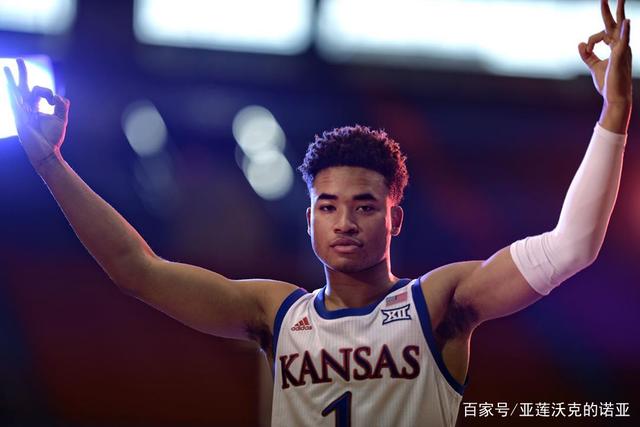 詹姆斯12+9库里7分 美国男篮大胜巴西晋级四强